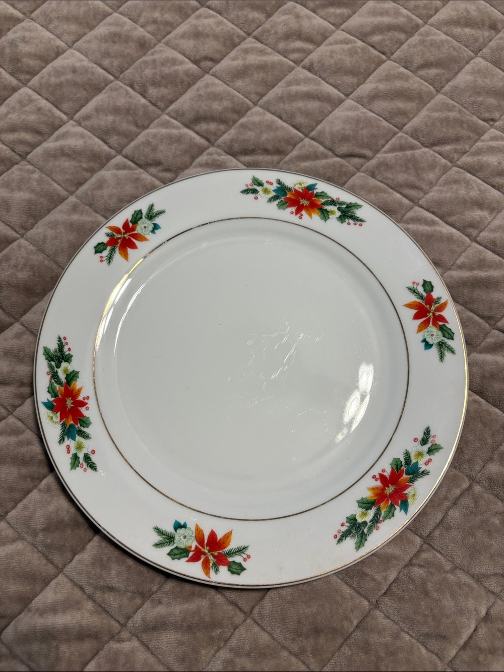 Royal Norfolk White Dinner Plate with Red Poinsettias and Gold Rim